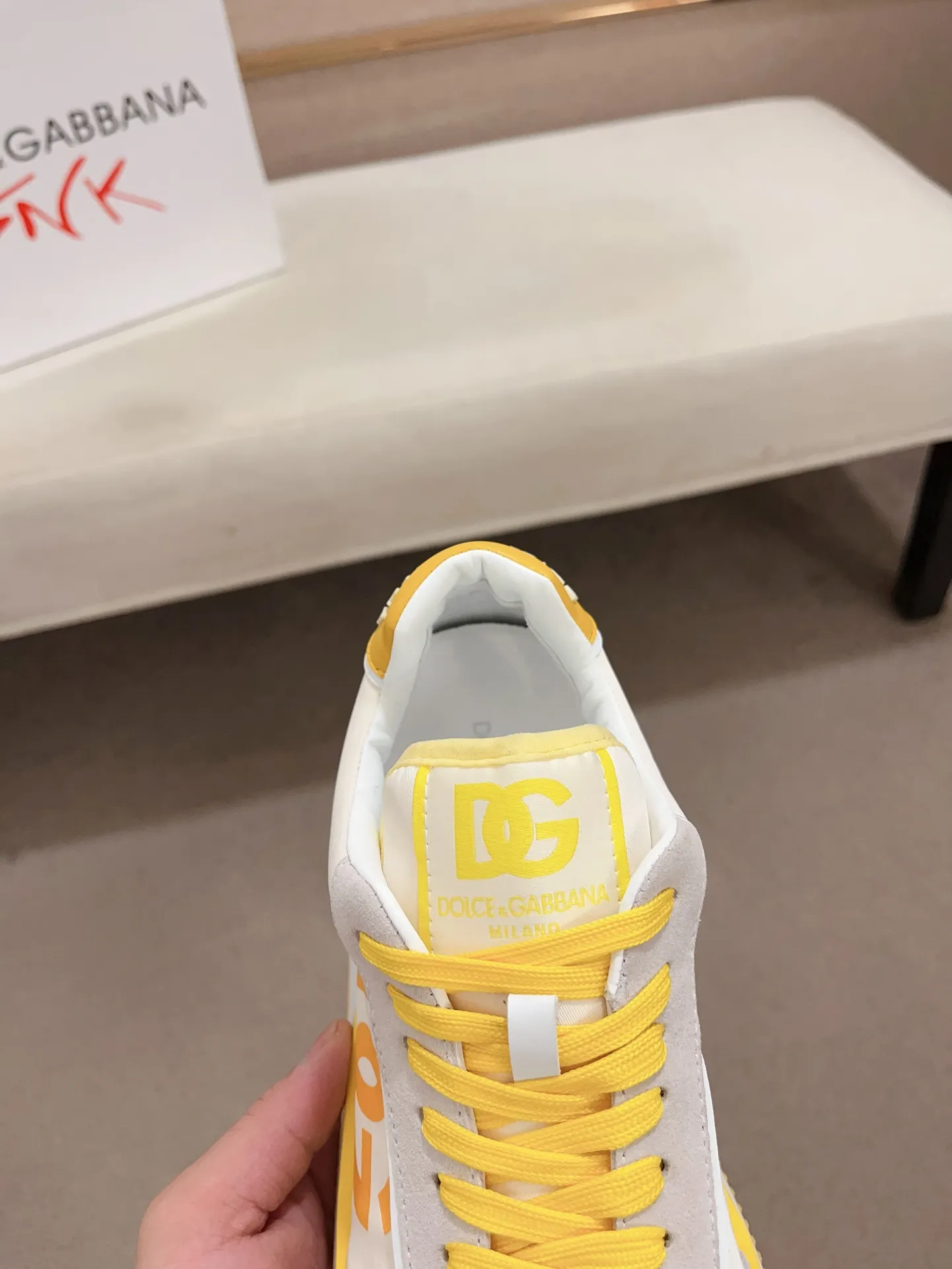 Factory price: 420💰Counter quality, [Proud] DG's latest casual, original quality men's shoes🤠Imported top layer💕Soft sheepskin lining [Proud] In terms of materials and workmanship, it beats all versions on the market💕Highest quality shipments Real photos🎬😇❤Fabrics and imported rubber materials highlight the unique charm of the brand😘The shoelaces are also original custom-made👻Classic lace-up shoes are very comfortable on the feet , code number 38-44 (45.46 can be customized)